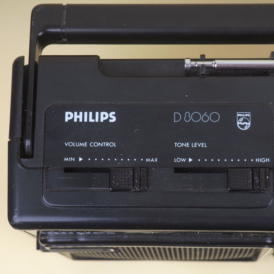 Philips D8060